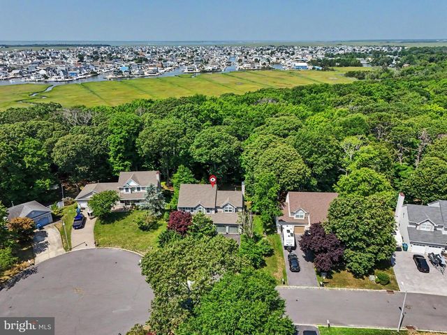 8 CAMBRIDGE CT, Little Egg Harbor Twp, NJ 08087