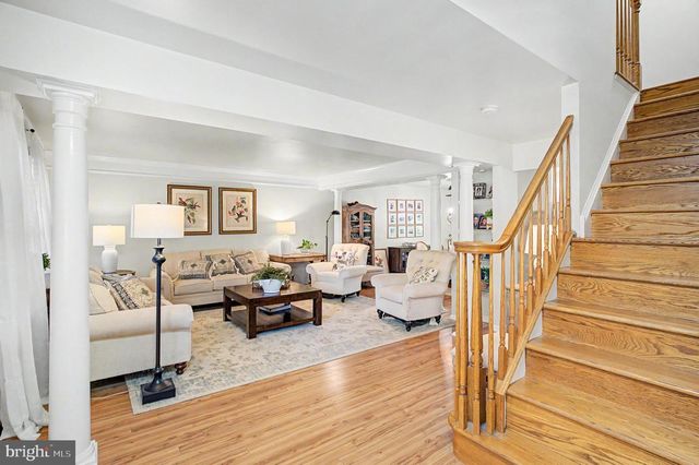 8 CAMBRIDGE CT, Little Egg Harbor Twp, NJ 08087