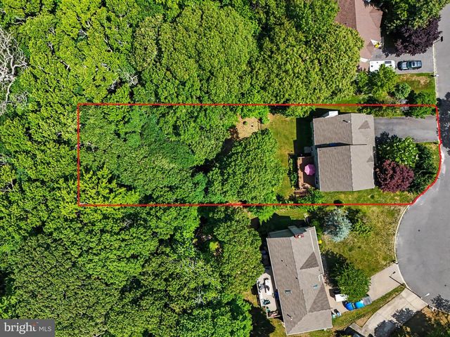 8 CAMBRIDGE CT, Little Egg Harbor Twp, NJ 08087