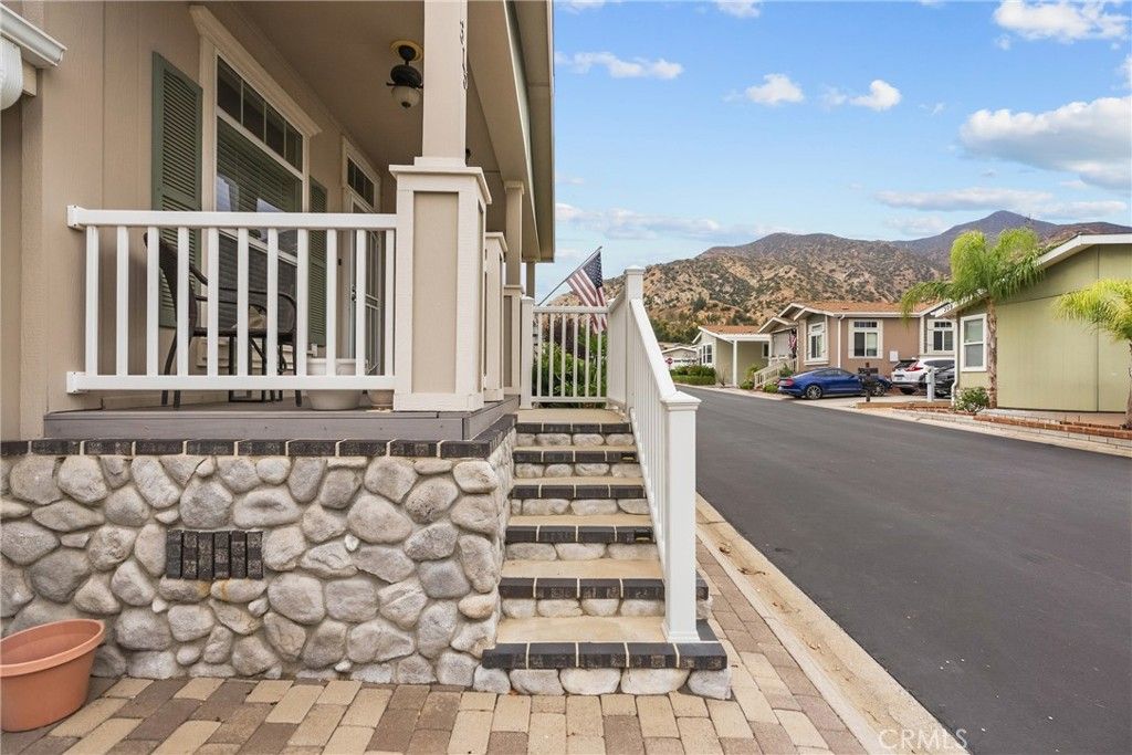 15455 Glenoaks Boulevard 315, Sylmar, CA 91342 — photo 2