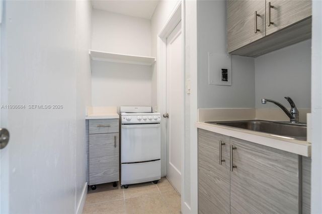 437 NE 82 ST 20, Miami, FL 33138