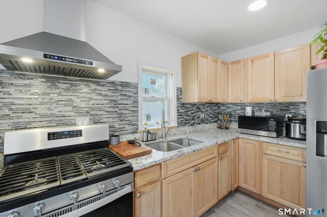 178 New Hanover Avenue, Meriden, CT 06451