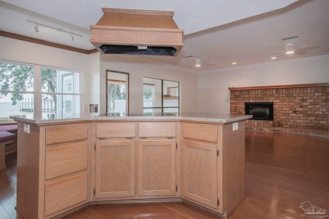 16298 North Shore Dr, Pensacola, FL 32507