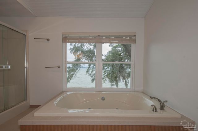 16298 North Shore Dr, Pensacola, FL 32507