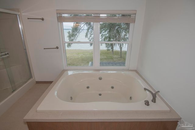 16298 North Shore Dr, Pensacola, FL 32507