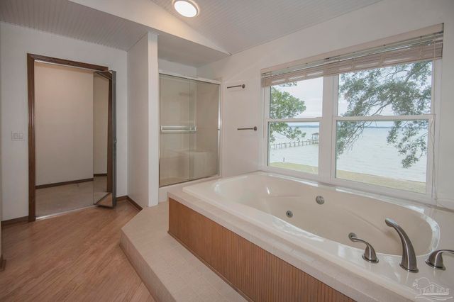 16298 North Shore Dr, Pensacola, FL 32507