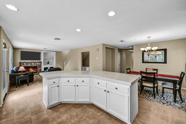 1645 Magnolia Cir., Vista, CA 92081