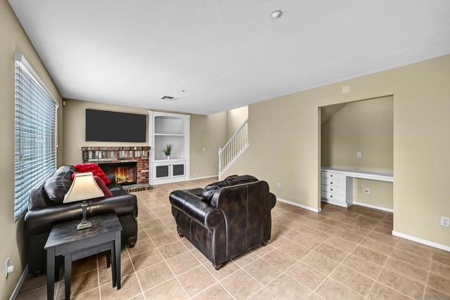 1645 Magnolia Cir., Vista, CA 92081