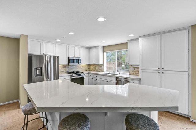 1645 Magnolia Cir., Vista, CA 92081