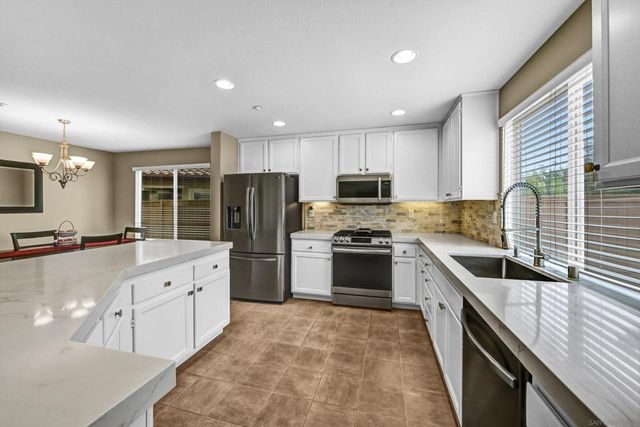 1645 Magnolia Cir., Vista, CA 92081