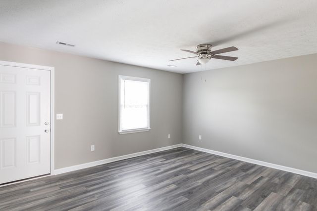 202 S Keeneland Drive B, Richmond, KY 40475