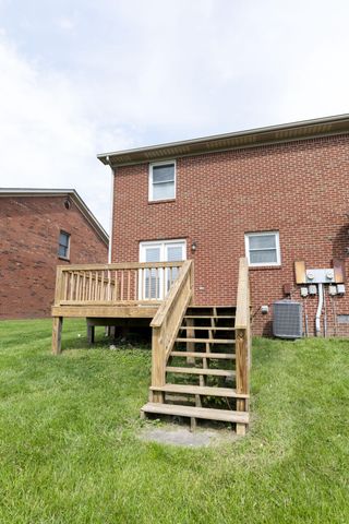 202 S Keeneland Drive B, Richmond, KY 40475