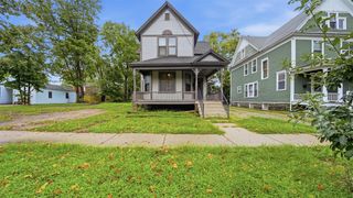 712 W Walnut Street, Kalamazoo, MI 49007