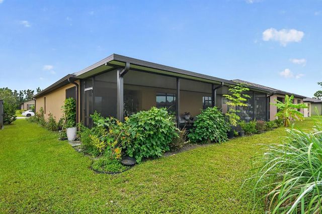 6282 NW Regent Street, Port St. Lucie, FL 34983