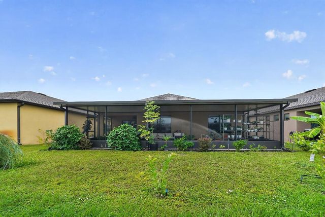6282 NW Regent Street, Port St. Lucie, FL 34983