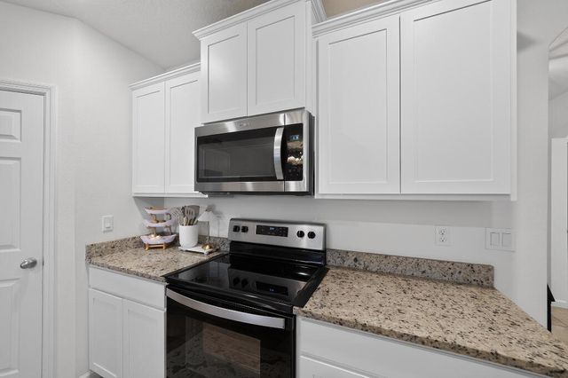 6282 NW Regent Street, Port St. Lucie, FL 34983