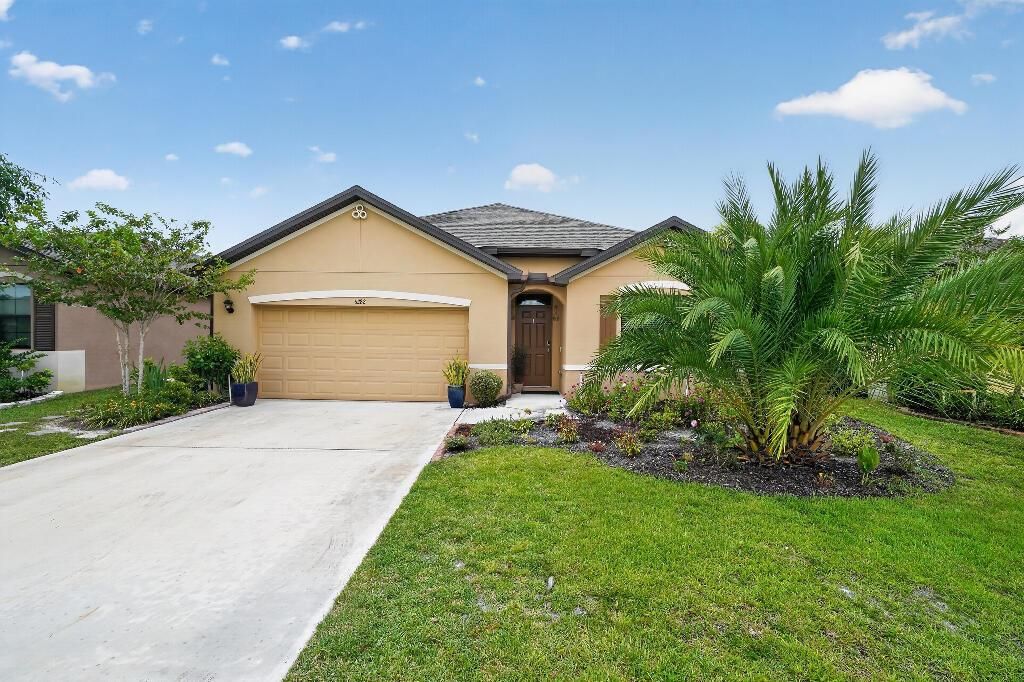 6282 NW Regent Street, Port St. Lucie, FL 34983