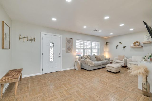 3216 NW 45th Street, Oklahoma City, OK 73112