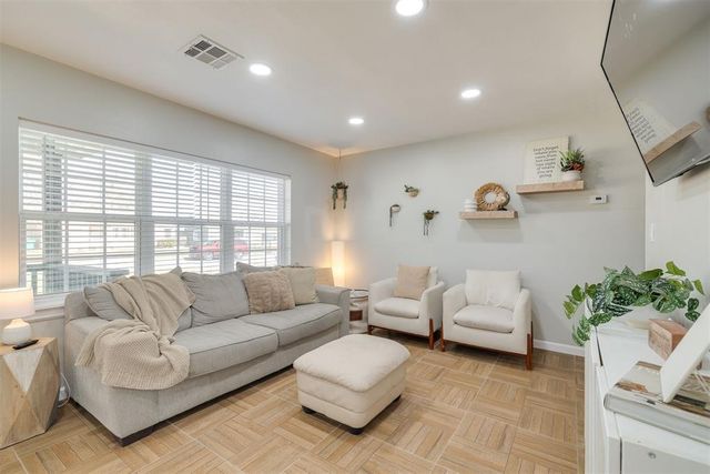 3216 NW 45th Street, Oklahoma City, OK 73112