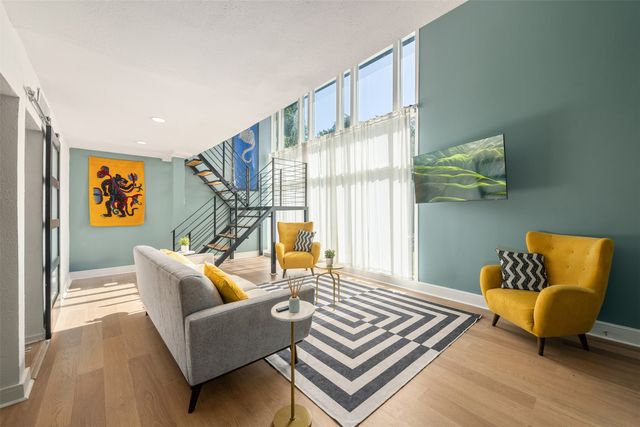 10215 Regal Oaks Drive A, Dallas, TX 75230