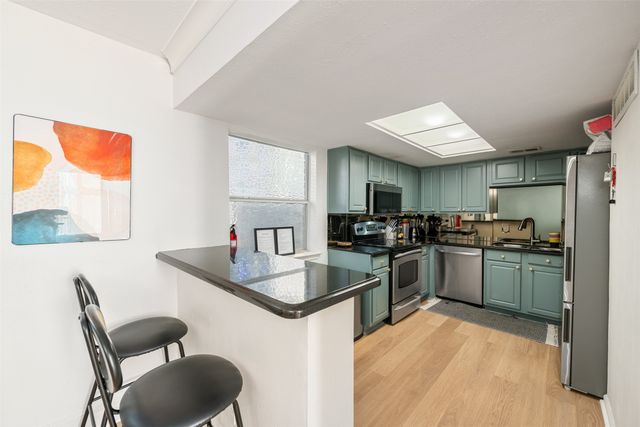 10215 Regal Oaks Drive A, Dallas, TX 75230