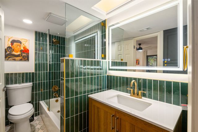 10215 Regal Oaks Drive A, Dallas, TX 75230