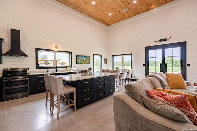 3350 FM 1104, Kingsbury, TX 78638