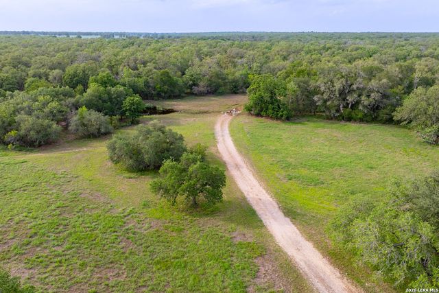 3350 FM 1104, Kingsbury, TX 78638