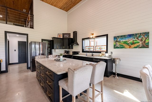 3350 FM 1104, Kingsbury, TX 78638