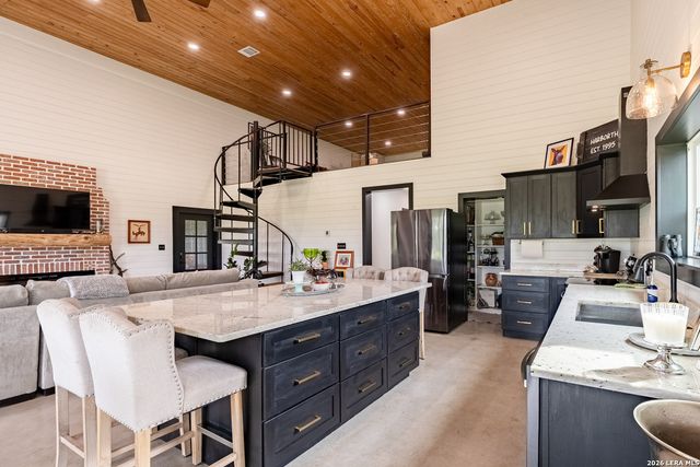 3350 FM 1104, Kingsbury, TX 78638