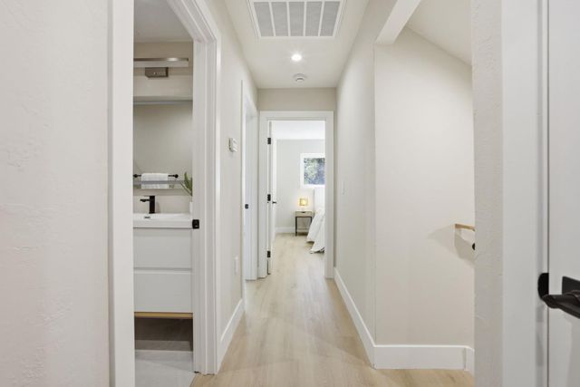 3659 Glenwood Avenue, Redwood City, CA 94062