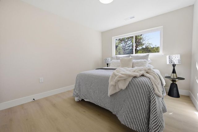 3659 Glenwood Avenue, Redwood City, CA 94062