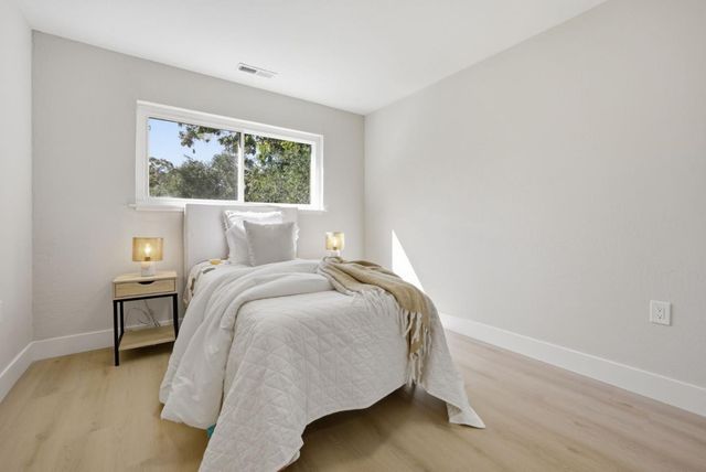 3659 Glenwood Avenue, Redwood City, CA 94062
