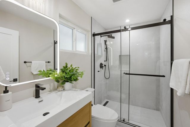 3659 Glenwood Avenue, Redwood City, CA 94062