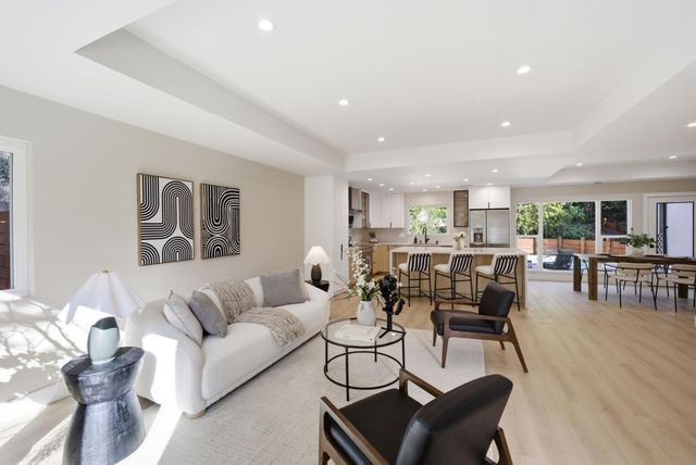 3659 Glenwood Avenue, Redwood City, CA 94062