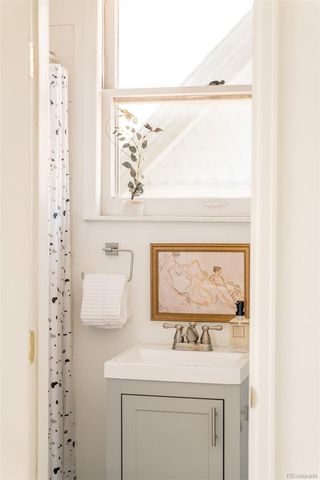 2719 W 32nd Avenue, Denver, CO 80211