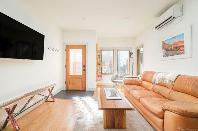 2719 W 32nd Avenue, Denver, CO 80211