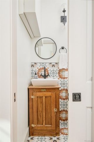 2719 W 32nd Avenue, Denver, CO 80211