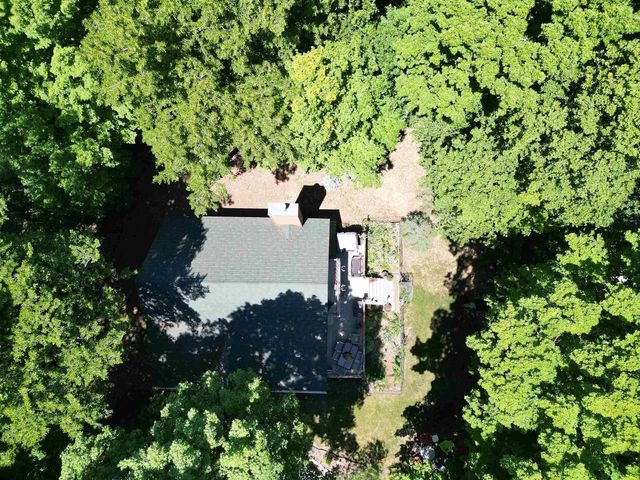1614 N Sugar Island Road, Oconomowoc, WI 53066
