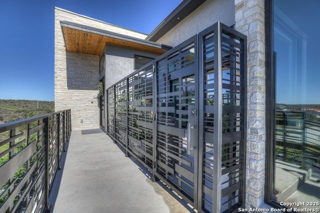 1728 CHARDONNAY, New Braunfels, TX 78132