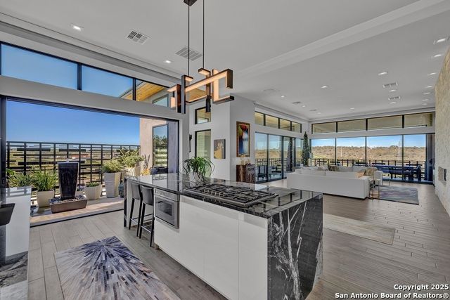 1728 CHARDONNAY, New Braunfels, TX 78132