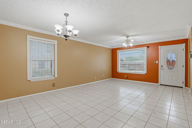 113 Green Desert Circle, El Paso, TX 79928