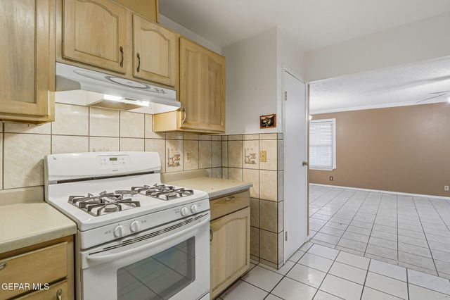 113 Green Desert Circle, El Paso, TX 79928