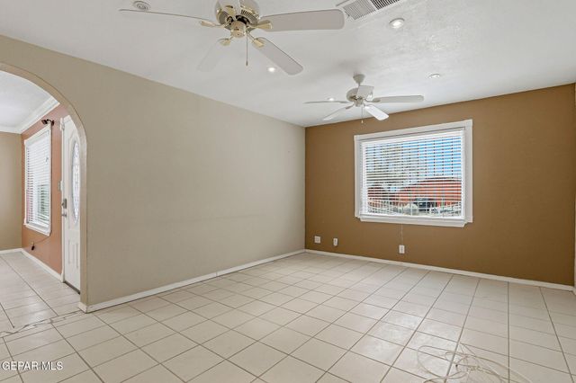 113 Green Desert Circle, El Paso, TX 79928