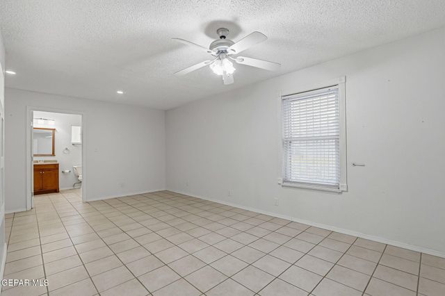 113 Green Desert Circle, El Paso, TX 79928