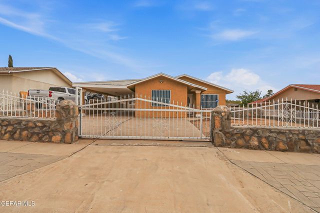 113 Green Desert Circle, El Paso, TX 79928