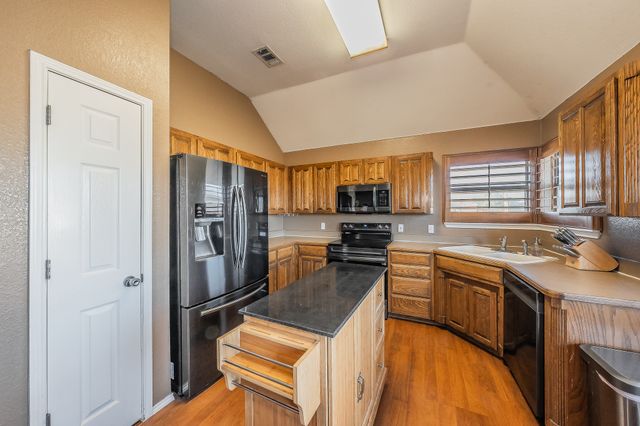 125 Lexington Circle, Haslet, TX 76052