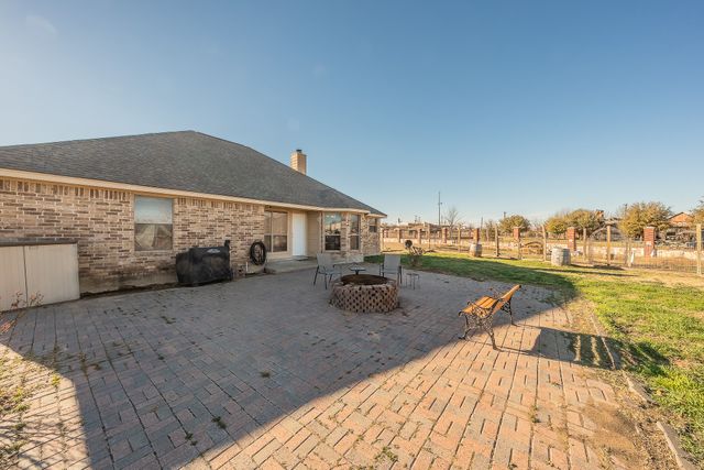 125 Lexington Circle, Haslet, TX 76052