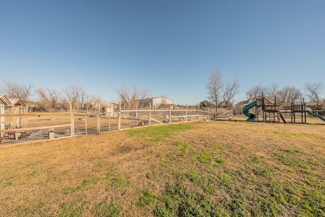 125 Lexington Circle, Haslet, TX 76052