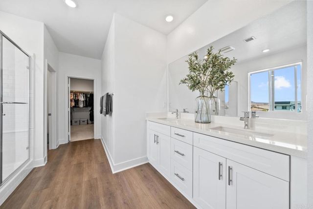 33024 Goldie Court, Winchester, CA 92596